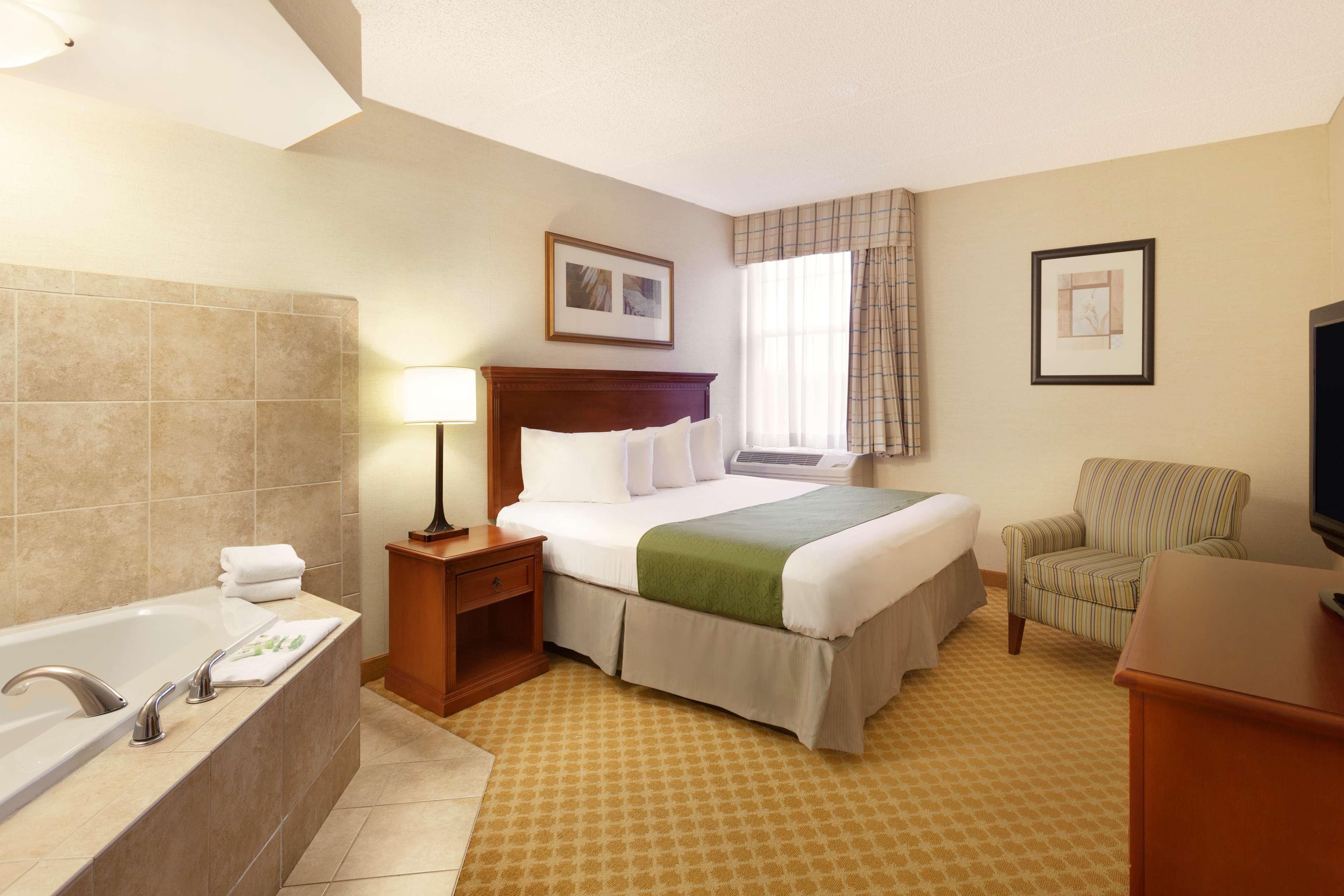 Spark By Hilton Rochester University Area Ngoại thất bức ảnh