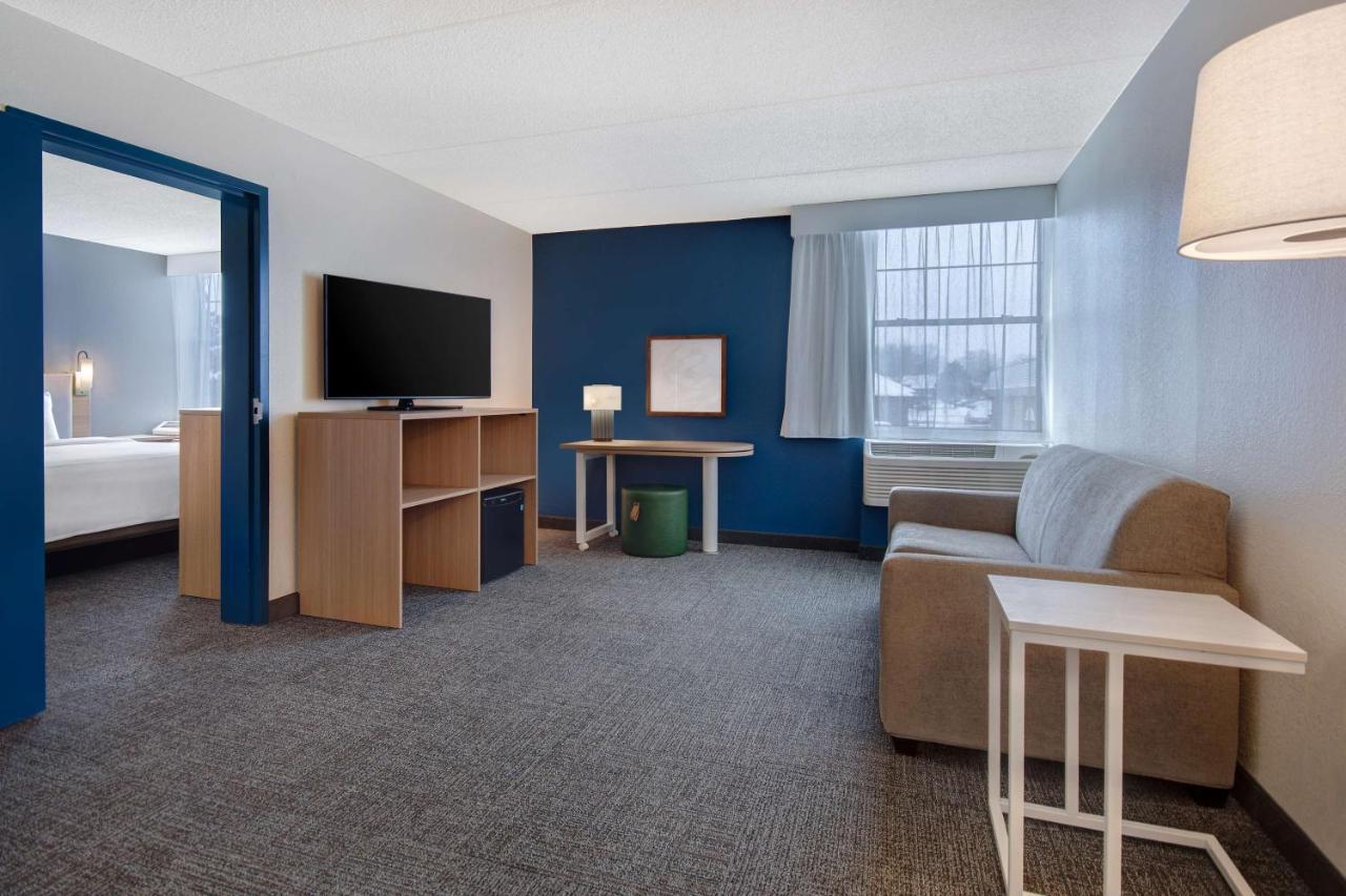 Spark By Hilton Rochester University Area Ngoại thất bức ảnh