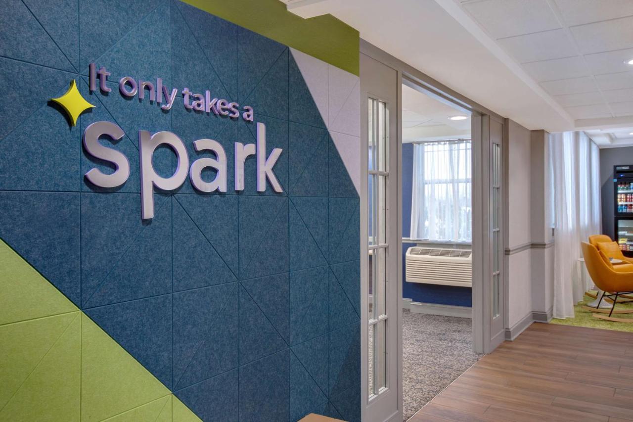 Spark By Hilton Rochester University Area Ngoại thất bức ảnh