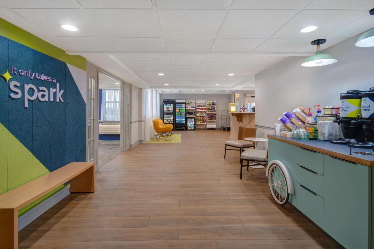 Spark By Hilton Rochester University Area Ngoại thất bức ảnh