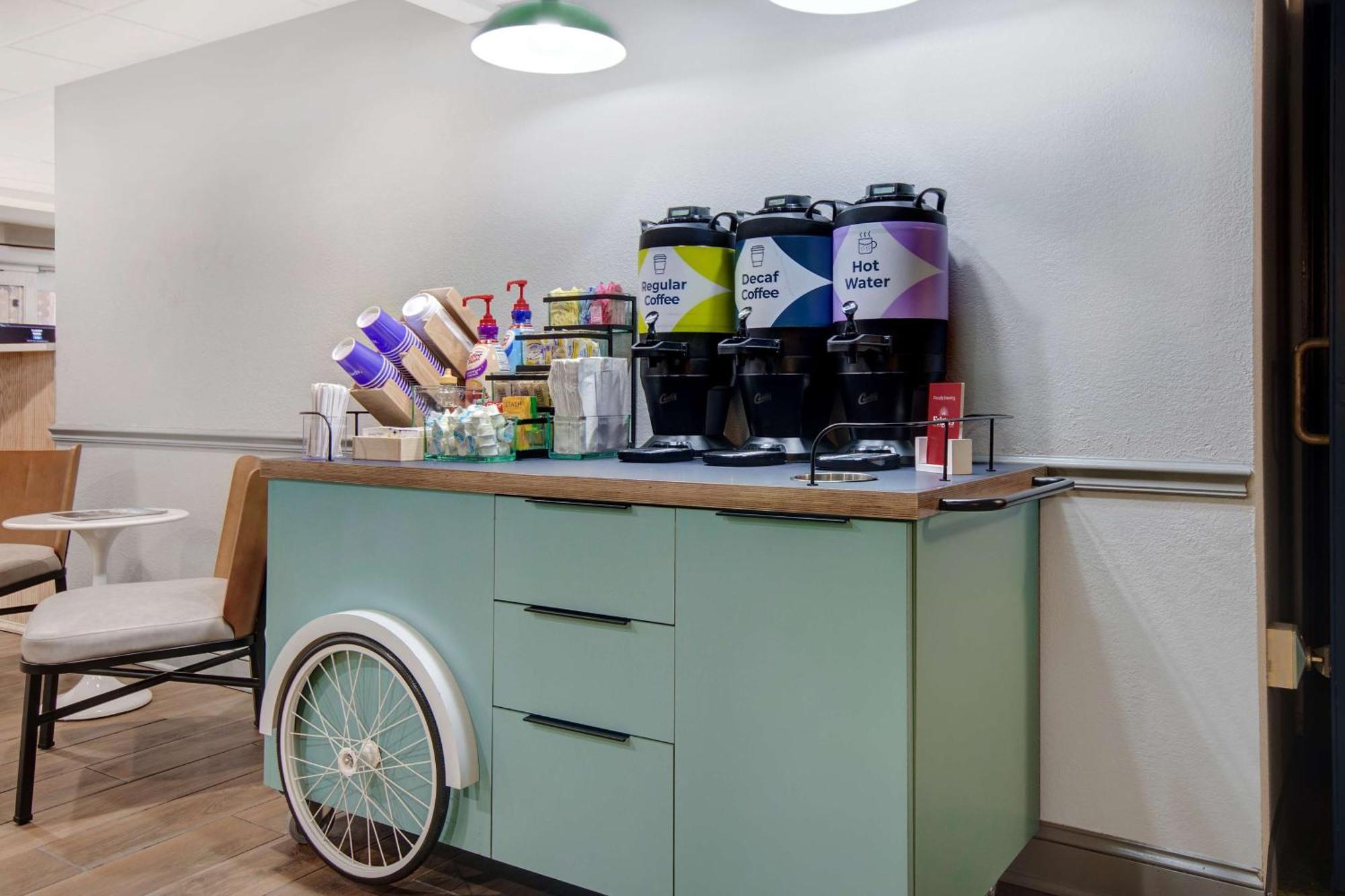 Spark By Hilton Rochester University Area Ngoại thất bức ảnh